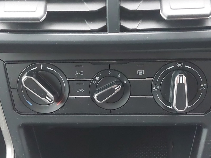 Used Volkswagen Polo 2019 for sale - 76335774: Photo 15