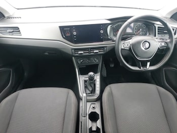 Used Volkswagen Polo 2019 for sale - 76335774: Photo