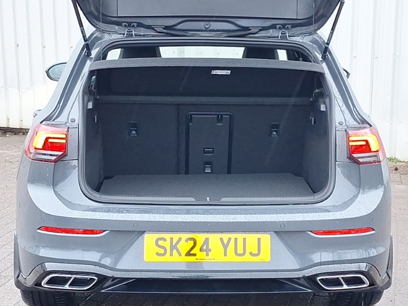 Used Volkswagen Golf 2024 for sale - 77439231: Photo 8