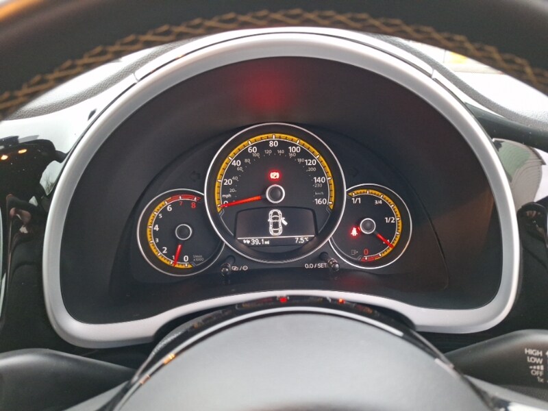 Used Volkswagen Beetle 2017 for sale - 76543396: Photo 17