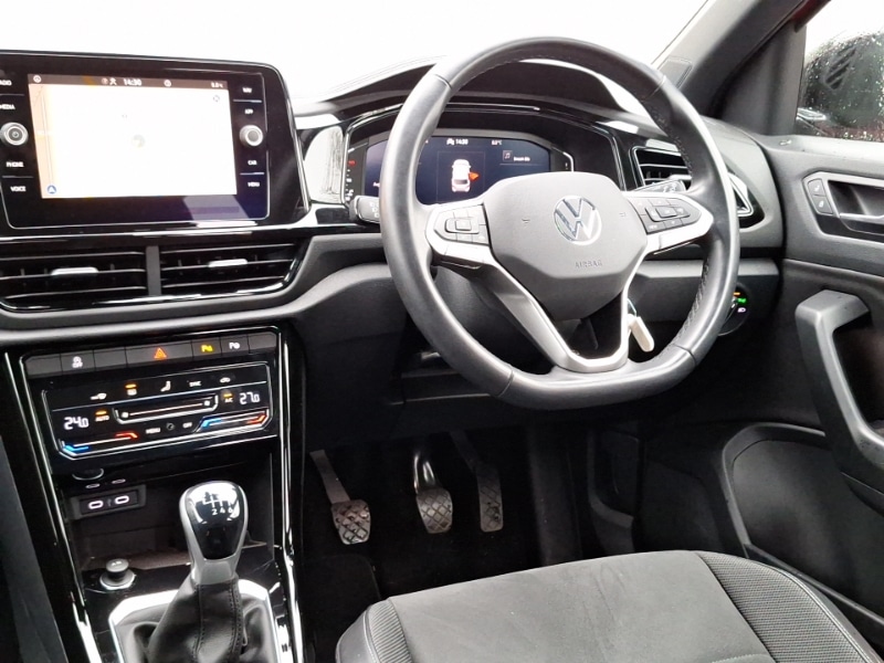 Used Volkswagen T-Roc 2023 for sale - 76771477: Photo 10