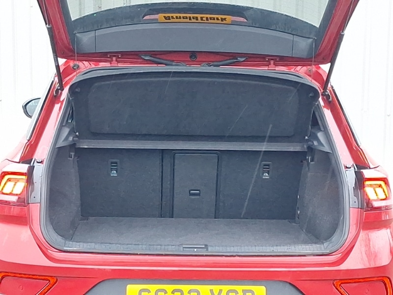 Used Volkswagen T-Roc 2023 for sale - 76771477: Photo 8