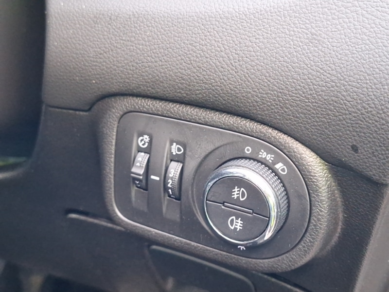 Used Vauxhall Zafira 2017 for sale - 77596077: Photo 14