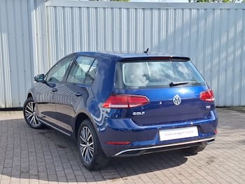 Used Volkswagen Golf 2017 for sale - 79776937: Photo