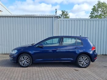 Used Volkswagen Golf 2017 for sale - 79776937: Photo