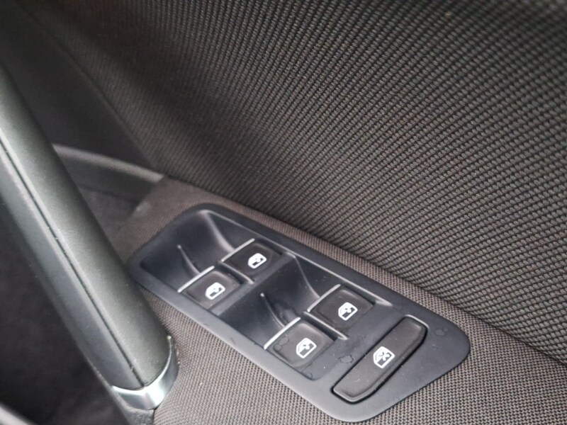 Used Volkswagen Golf 2018 for sale - 77366702: Photo 13