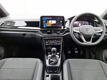 Used Volkswagen T-Roc 2025 for sale - 76493232: Photo