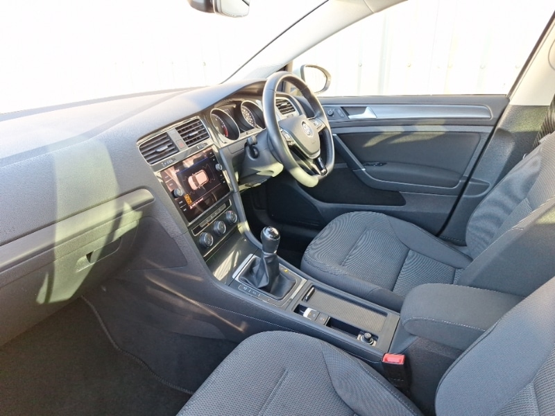 Used Volkswagen Golf 2019 for sale - 76643944: Photo 5