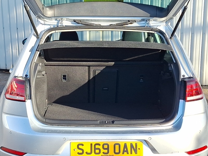 Used Volkswagen Golf 2019 for sale - 76643944: Photo 8