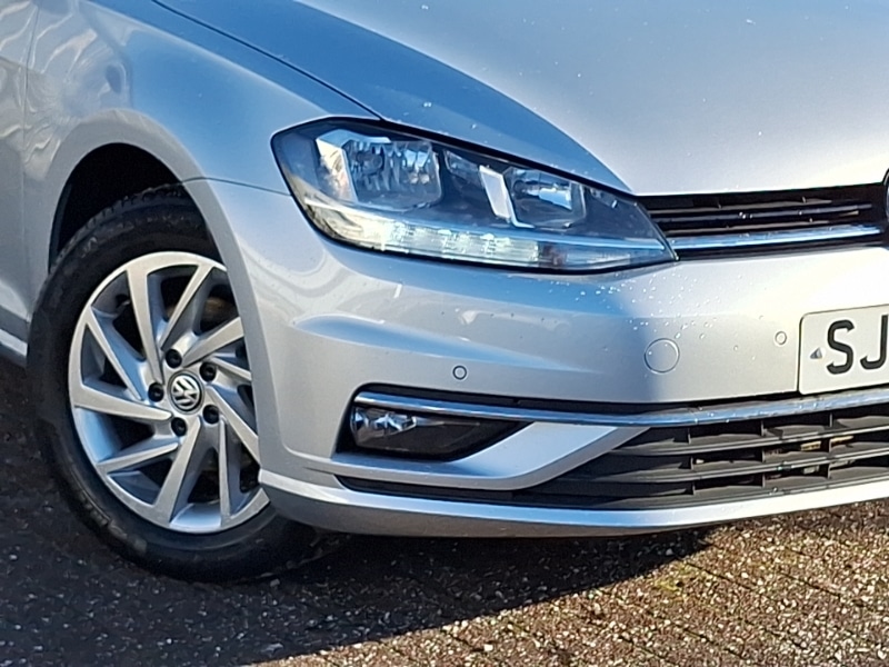 Used Volkswagen Golf 2019 for sale - 76643944: Photo 9