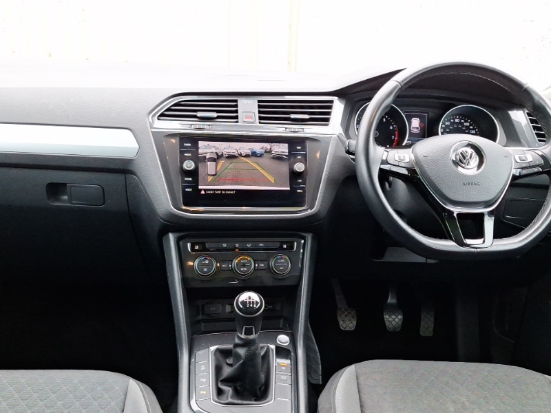 Used Volkswagen Tiguan 2019 for sale - 76970367: Photo 2