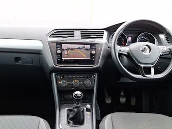 Used Volkswagen Tiguan 2019 for sale - 76970367: Photo