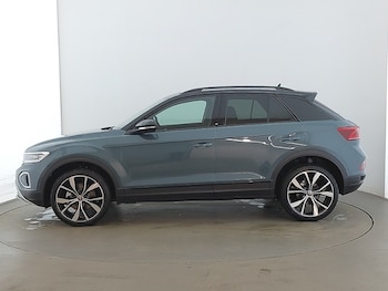 Used Volkswagen T-Roc 2025 for sale - 77786663: Photo