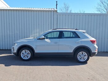 Used Volkswagen T-Roc 2023 for sale - 78424858: Photo