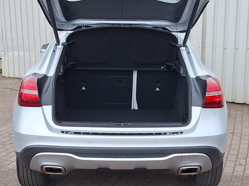 Used Mercedes-Benz GLA 2019 for sale - 77999583: Photo 8