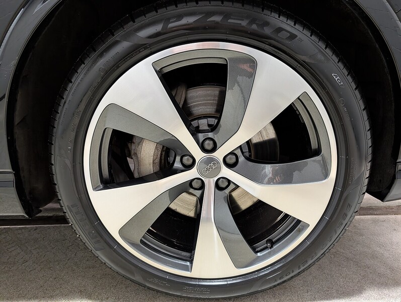 Used Audi Q7 2015 for sale - 77303210: Photo 32