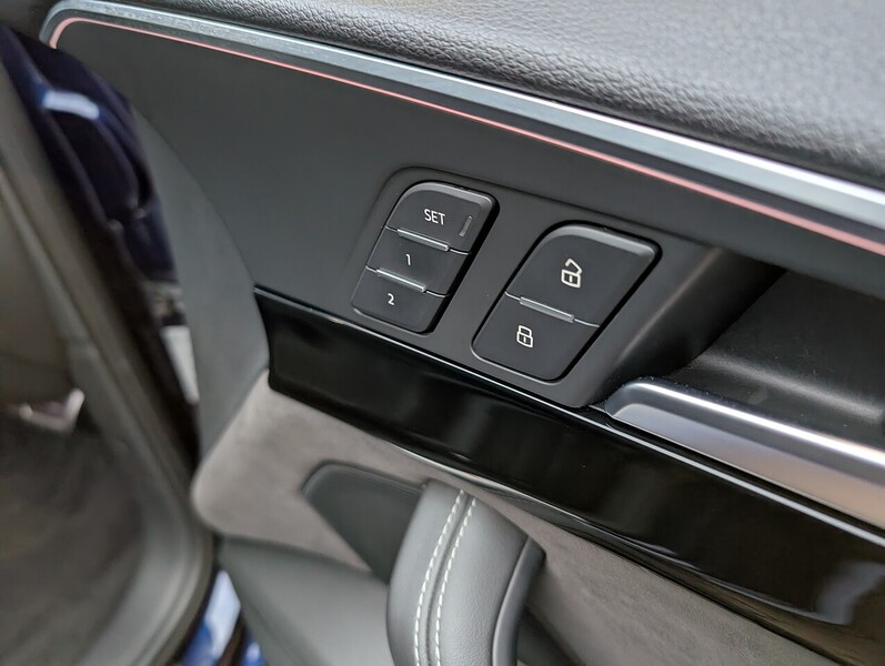 Used Audi A4 2017 for sale - 76840400: Photo 17