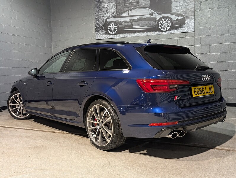 Used Audi A4 2017 for sale - 76840400: Photo 2