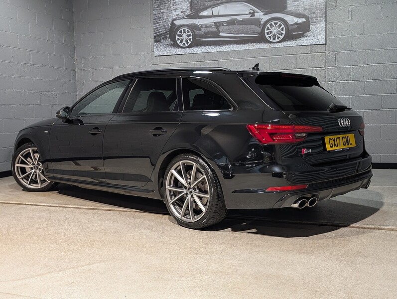 Used Audi S4 Avant 2017 for sale - 76934945: Photo 2