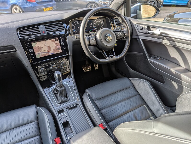 Used Volkswagen Golf 2018 for sale - 77558310: Photo 14