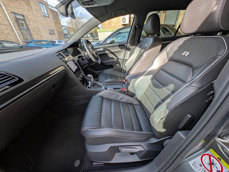 Used Volkswagen Golf 2018 for sale - 77558310: Photo 3