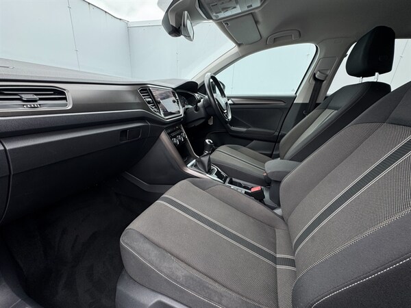 Used Volkswagen T-Roc 2018 for sale - 76006367: Photo 11