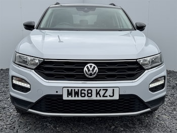 Used Volkswagen T-Roc 2018 for sale - 76006367: Photo 2