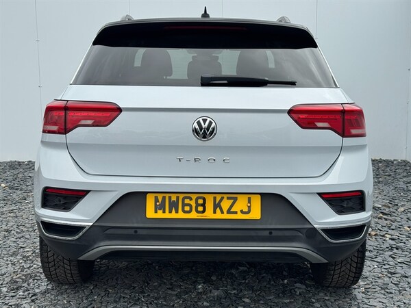 Used Volkswagen T-Roc 2018 for sale - 76006367: Photo 8