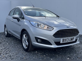 1.25 Zetec Hatchback 5dr Petrol Manual Euro 5 (82 ps)