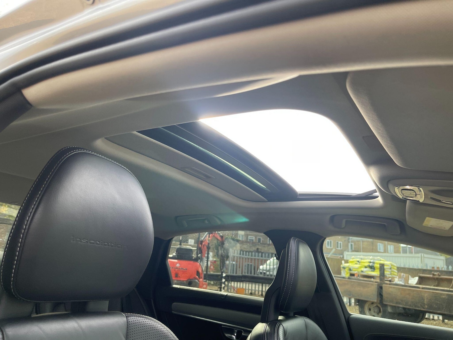 Used Volvo S90 2017 for sale - 76214066: Photo 9