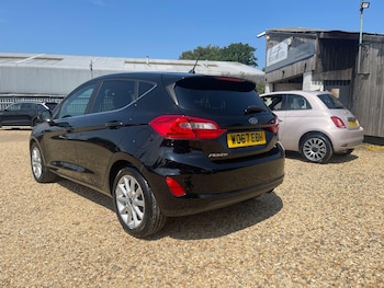 Used Ford Fiesta 2018 for sale - 79169414: Photo