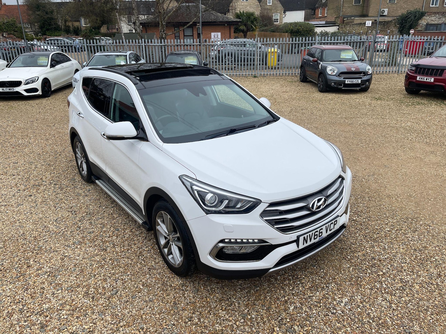 Used Hyundai Santa Fe 2017 for sale - 77769501: Photo 7