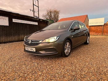 Used Vauxhall Astra 2017 for sale - 76499957: Photo