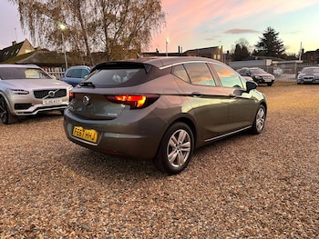 Used Vauxhall Astra 2017 for sale - 76499957: Photo