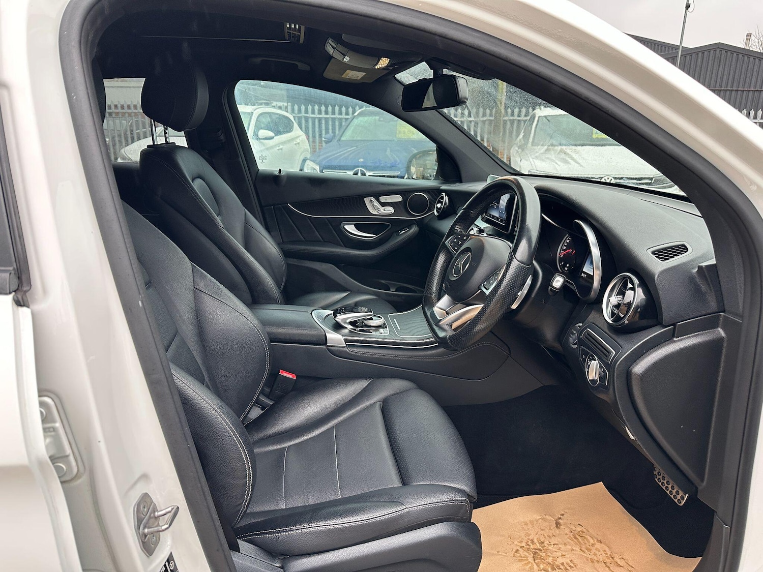 Used Mercedes-Benz GLC 2017 for sale - 77279575: Photo 8