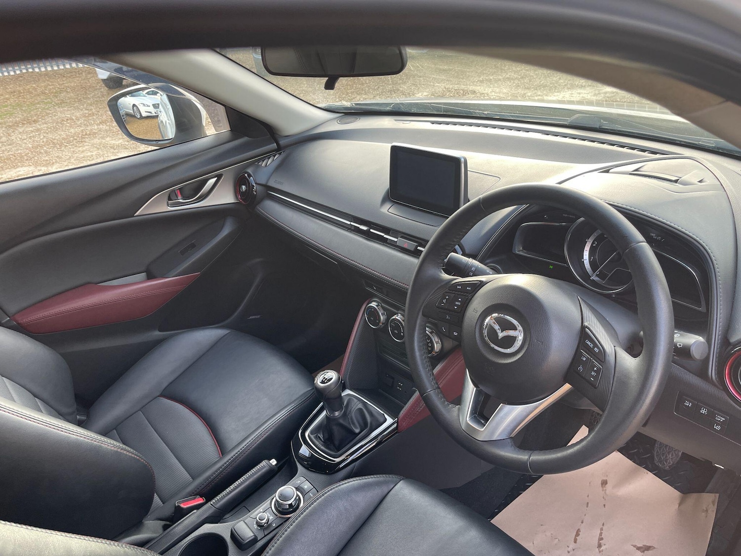 Used Mazda CX-3 2015 for sale - 77387389: Photo 8