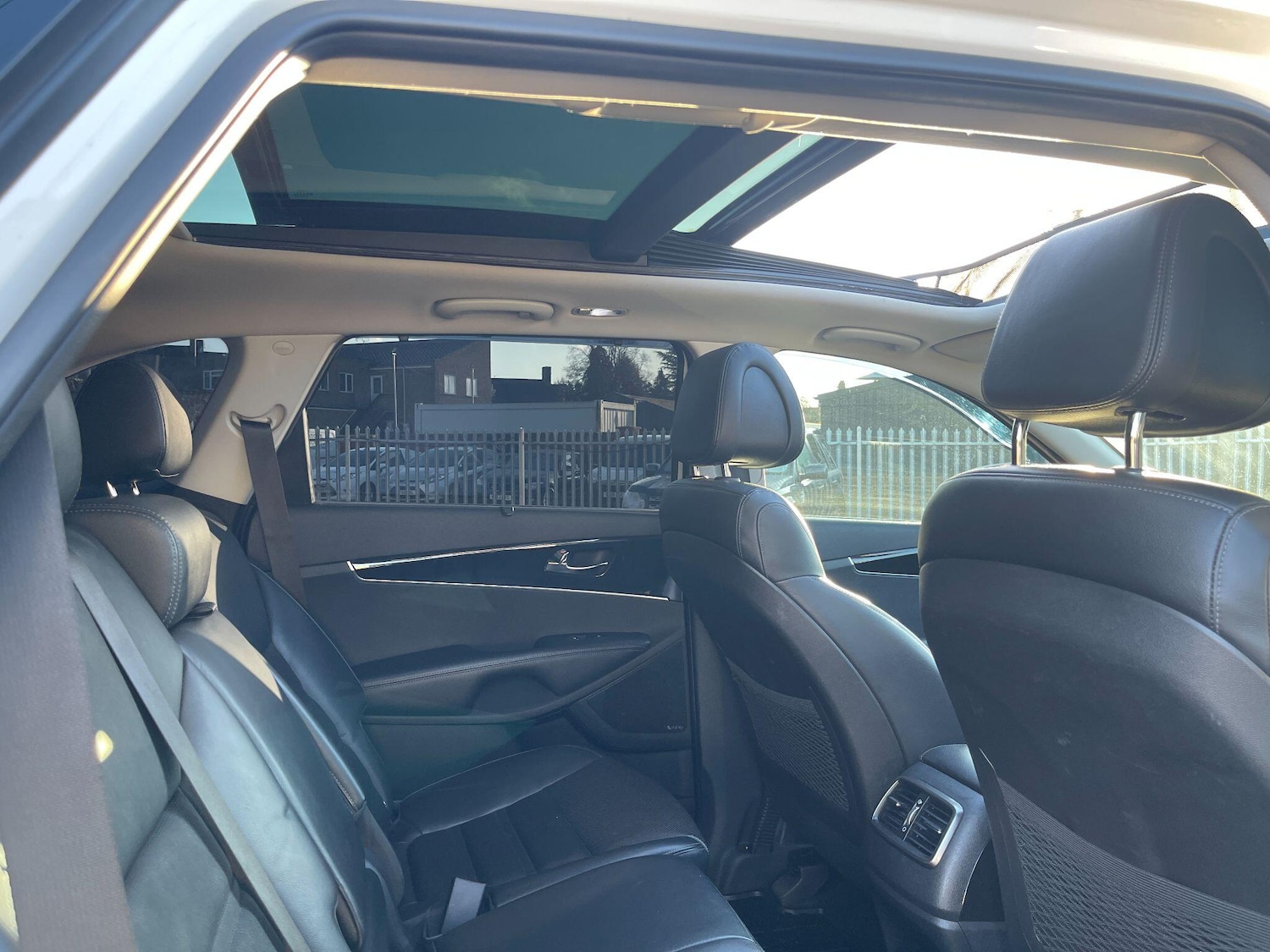 Used Kia Sorento 2016 for sale - 76786729: Photo 17