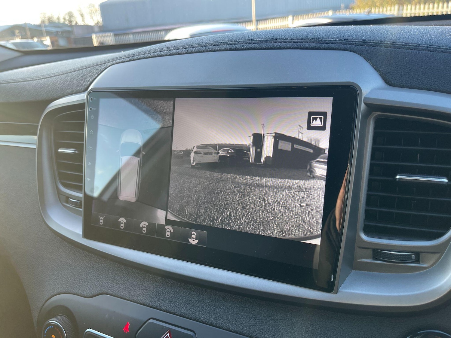 Used Kia Sorento 2016 for sale - 76786729: Photo 30