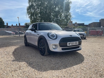Used MINI Hatch 2018 for sale - 79532399: Photo
