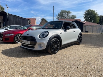 Used MINI Hatch 2018 for sale - 79532399: Photo
