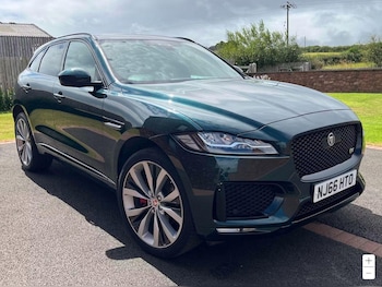 Used Jaguar F-Pace 2016 for sale - 79440879: Photo