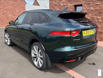Used Jaguar F-Pace 2016 for sale - 79440879: Photo