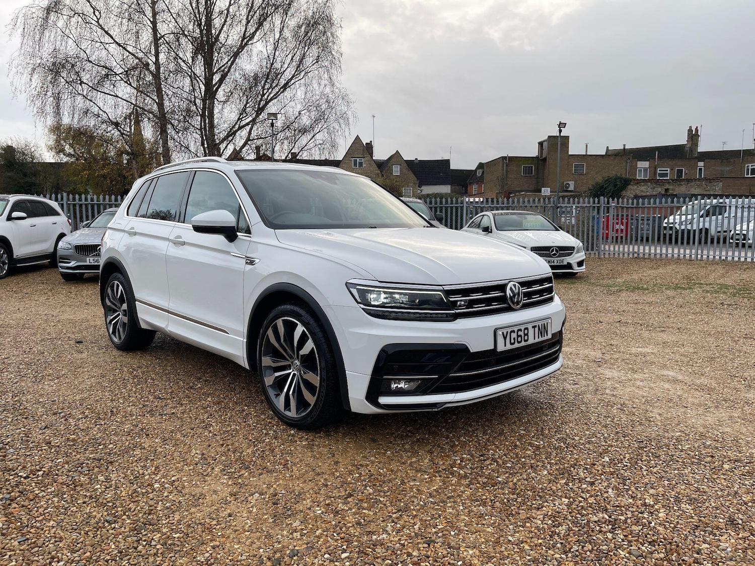 Used Volkswagen Tiguan 2018 for sale - 76839392: Photo 1