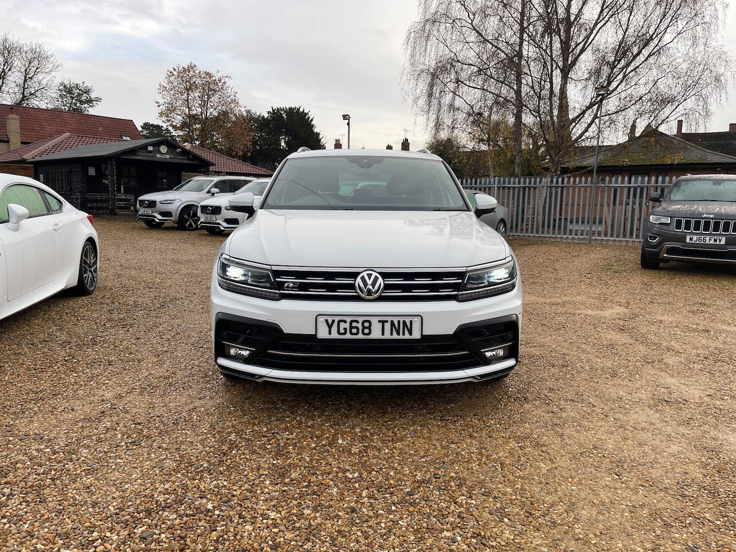 Used Volkswagen Tiguan 2018 for sale - 76839392: Photo 2