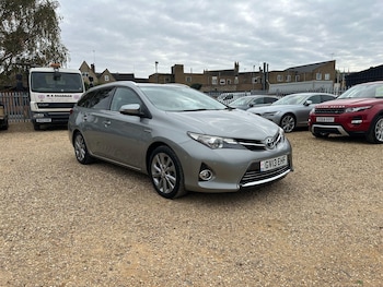 Toyota - Auris