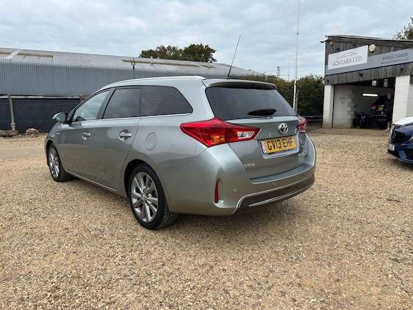 Used Toyota Auris 2013 for sale - 76314318: Photo 4