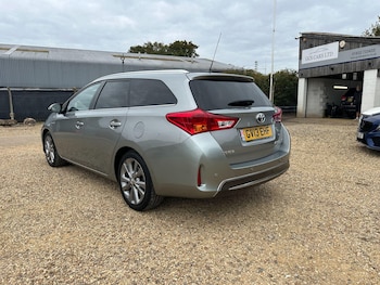 Used Toyota Auris 2013 for sale - 76314318: Photo 4