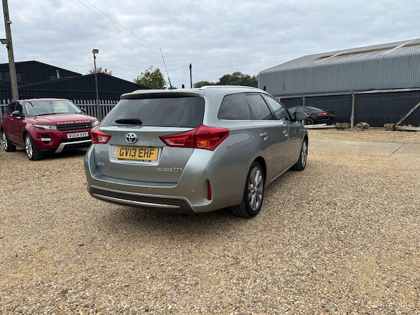 Used Toyota Auris 2013 for sale - 76314318: Photo 5