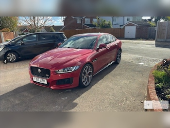 Used Jaguar XE 2016 for sale - 76456987: Photo