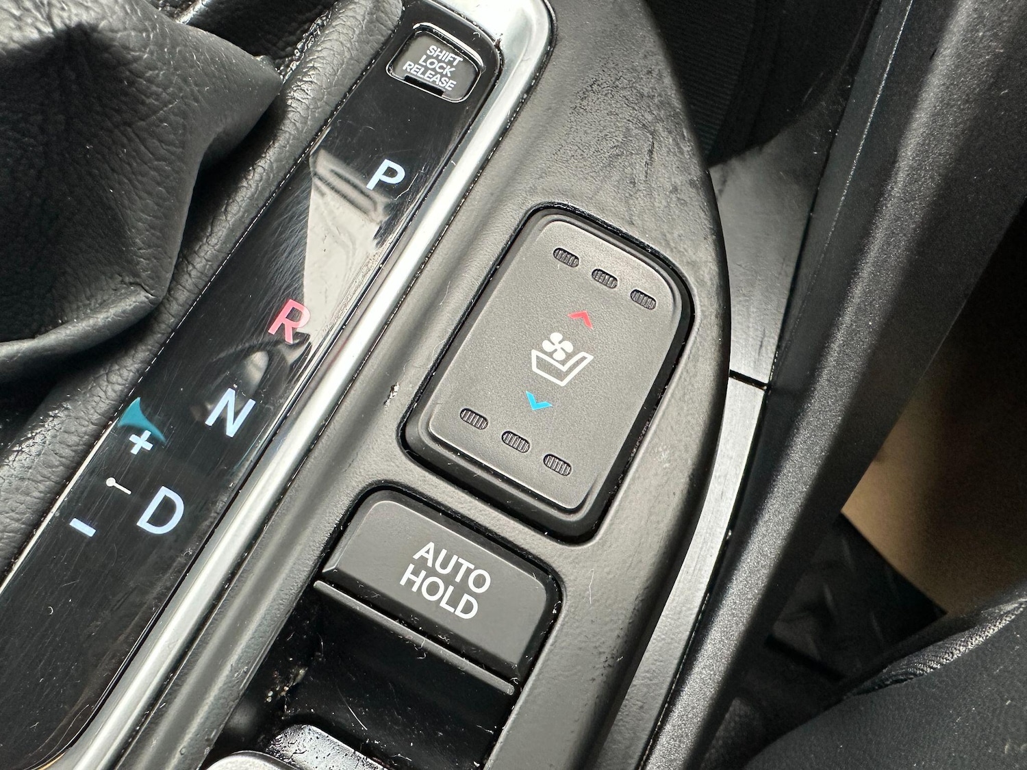 Used Hyundai Santa Fe for sale - 77291600: Photo 20